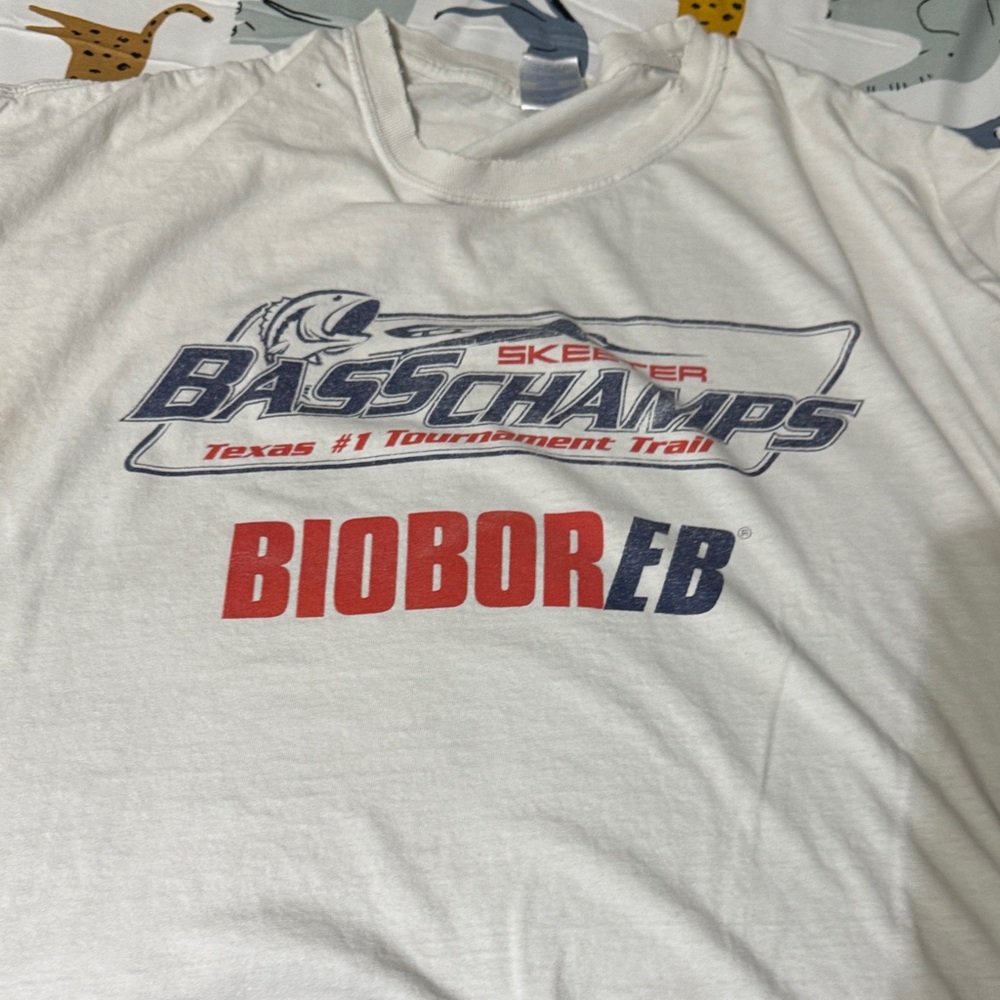 Gildan White Graphic Tee